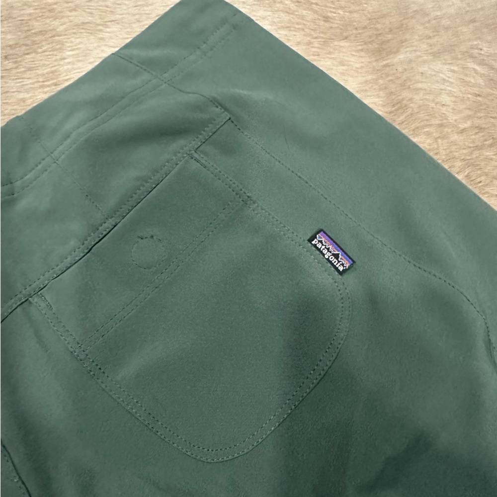 Patagonia All Out Capri Women's Sz 6 Olive Green Hiking Outdoor Stretch NWT - Picture 4 of 5